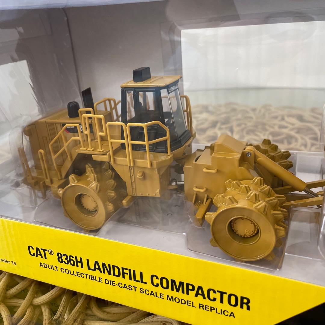 1／50スケール CAT 836H LANDILL COMPACTOR 1:50