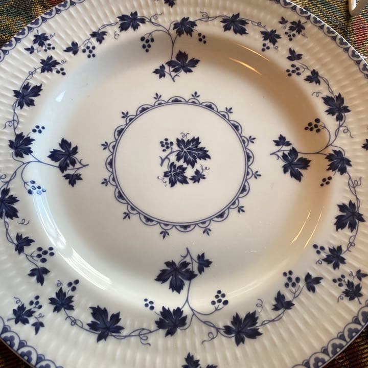 ロイヤルドルトンヨークタウンティーセット15点フルハース