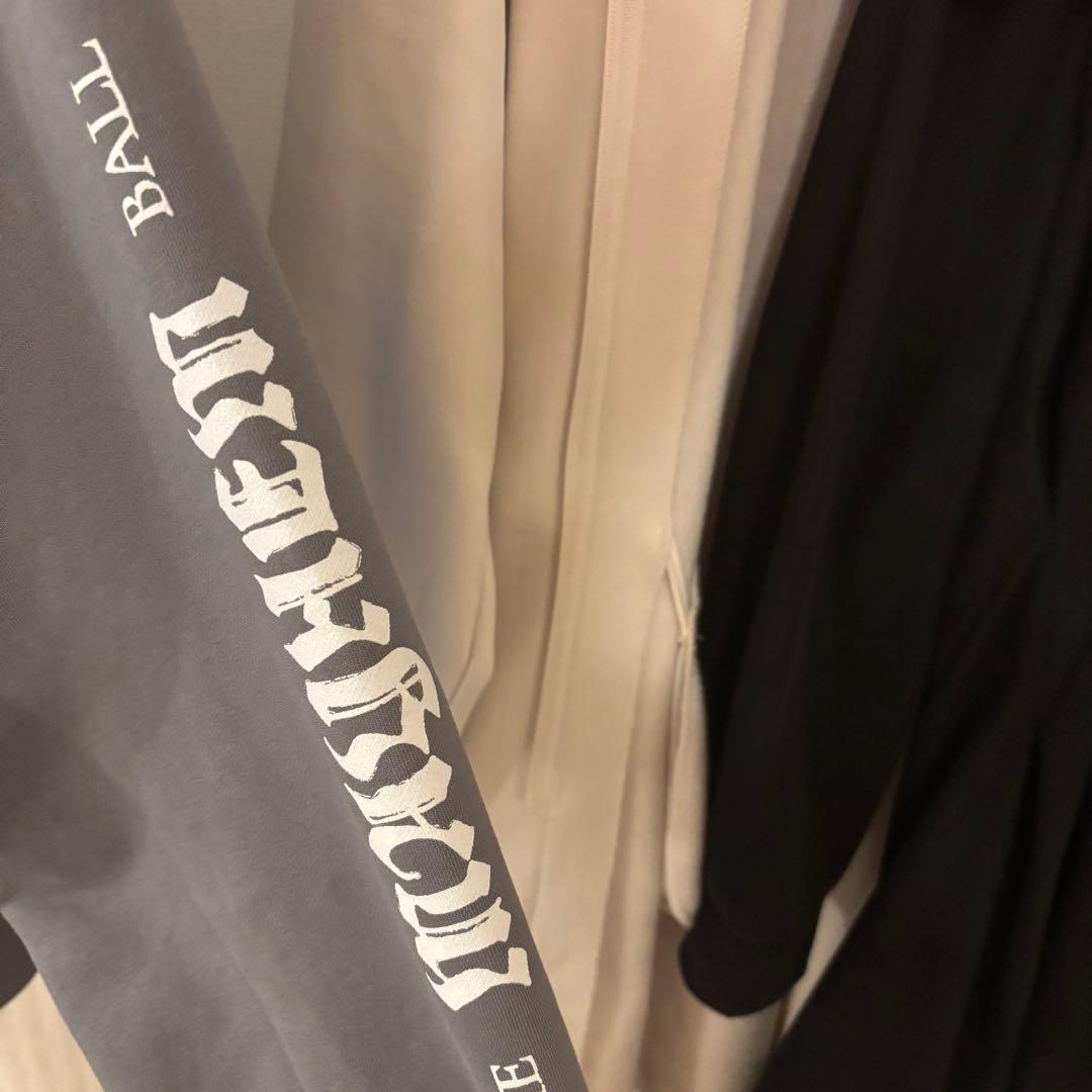 グレー パーカー PERFECT CELEBRITY - メルカリ