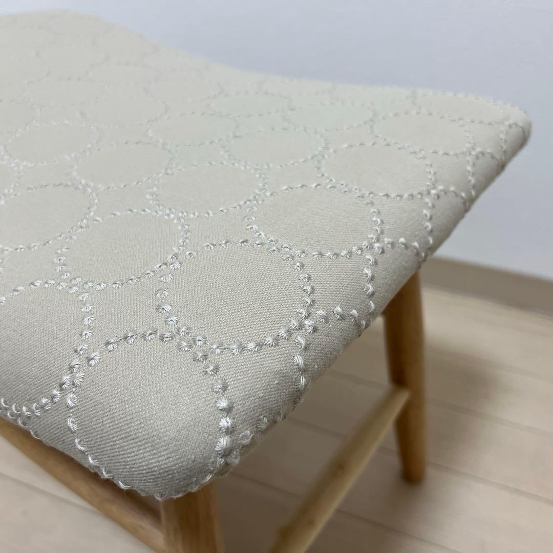 ミナペルホネン スツール タンバリン 丸脚 【エクリュ/ライトブルー】 椅子