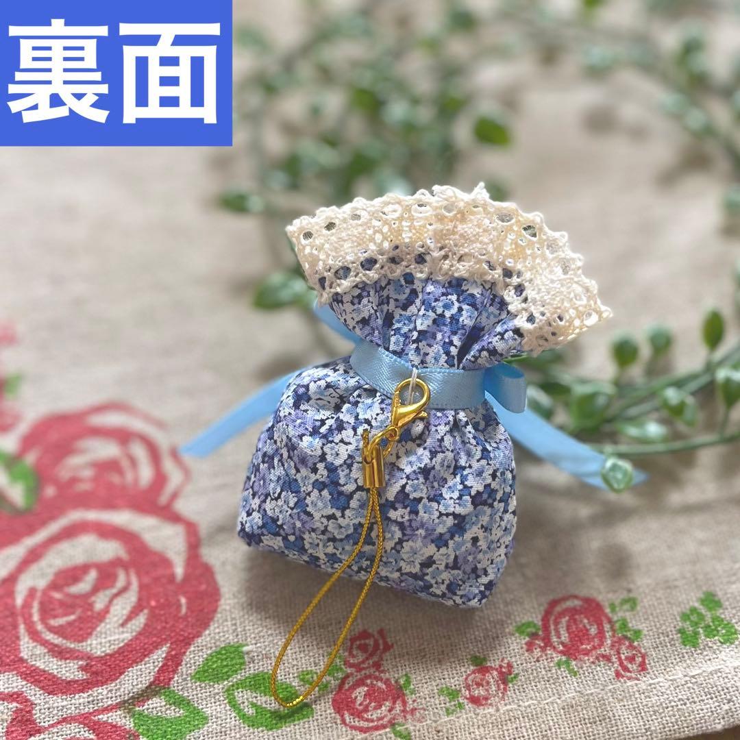 No.2304-33 ミニストラップサシェ 香り袋 春の小花柄＊パール⑩