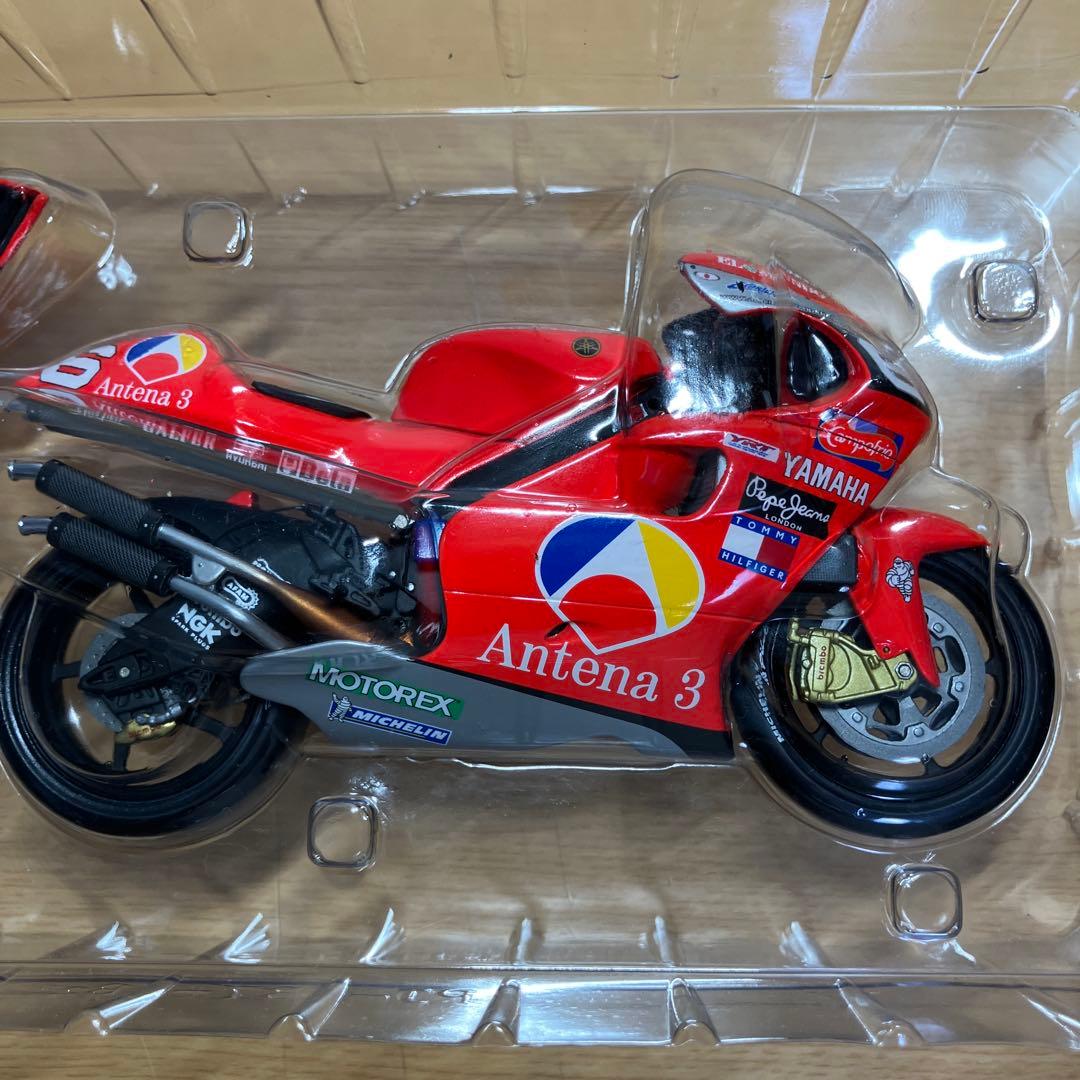 MINICHAMPS YAMAHA YZR500 Antena3 GP2001 - メルカリ