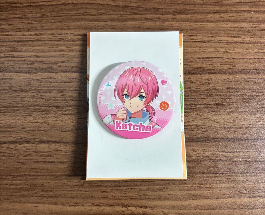 AMPTAK×COLORS けちゃ ランダム缶バッジ STPR POP UP - メルカリ