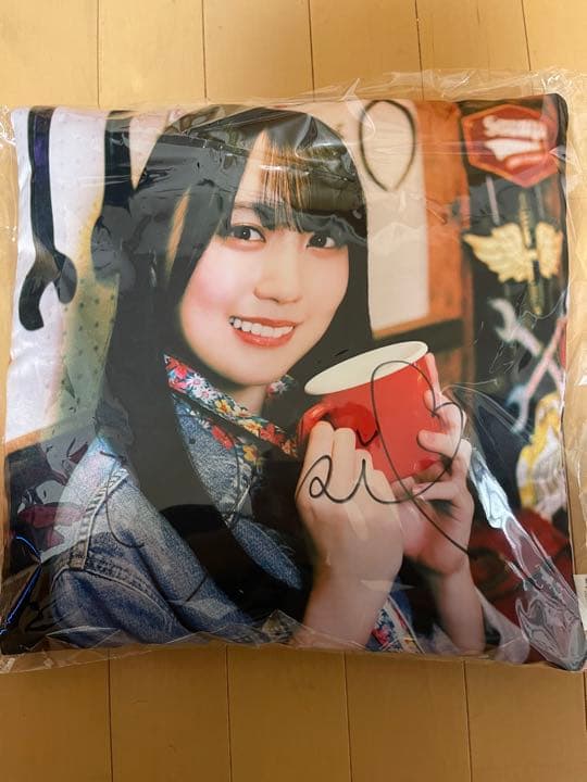 値下げ中】賀喜遥香 サイン入りTシャツ