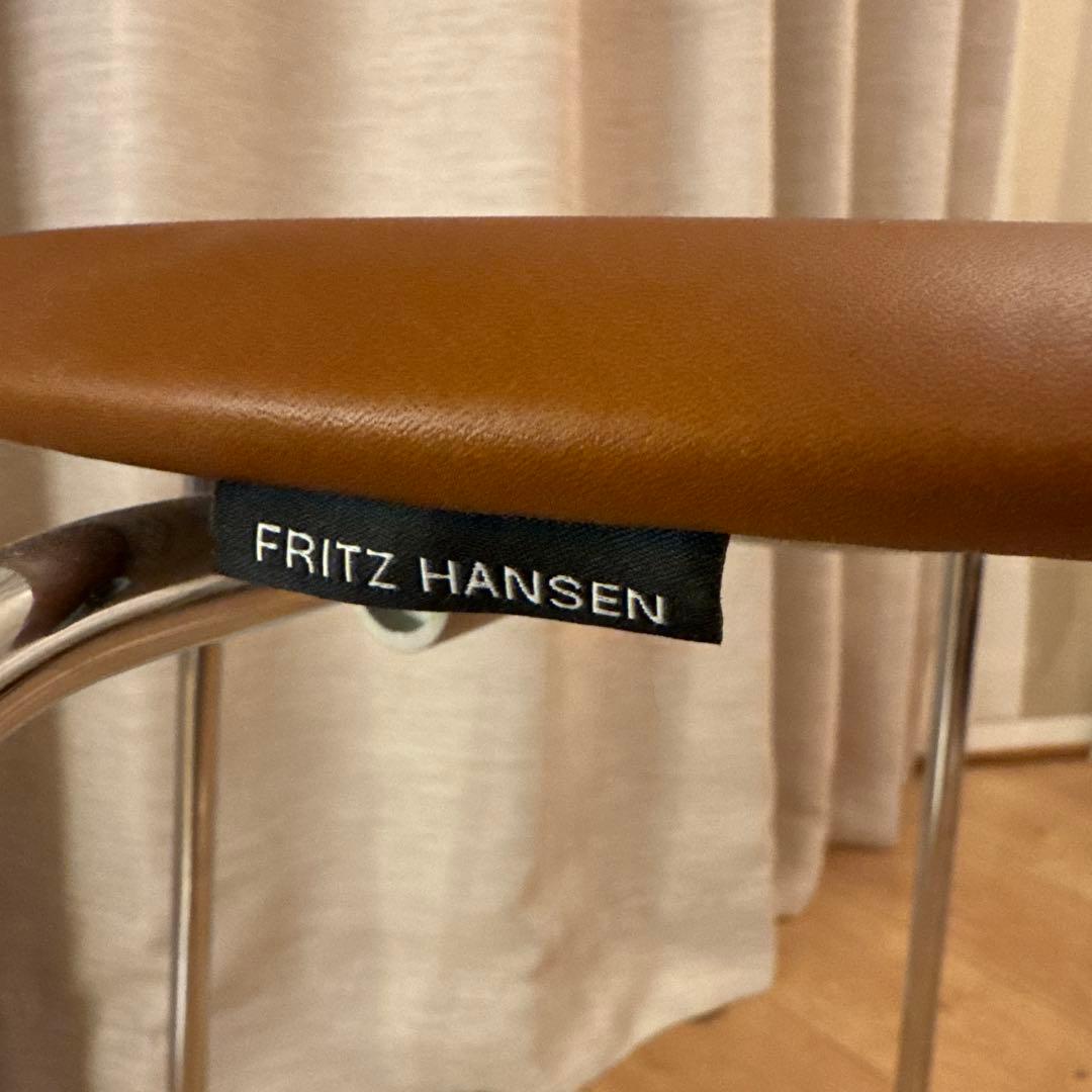 ドットスツール ワイルドレザー ウォルナット FRITZ HANSEN