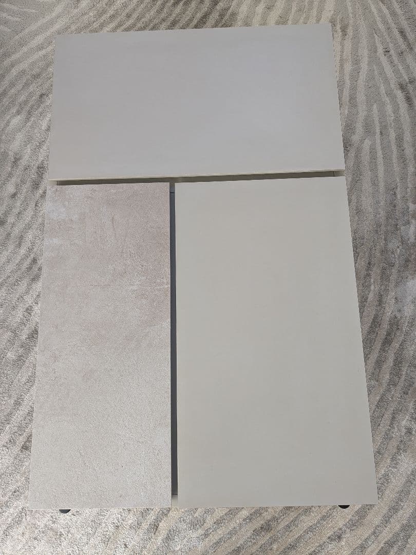 コーヒーテーブル　Chiva