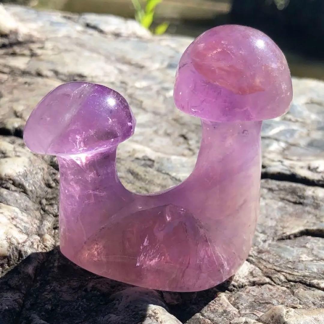 紫水晶　アメジスト　原石　双子　マッシュルーム　きのこ