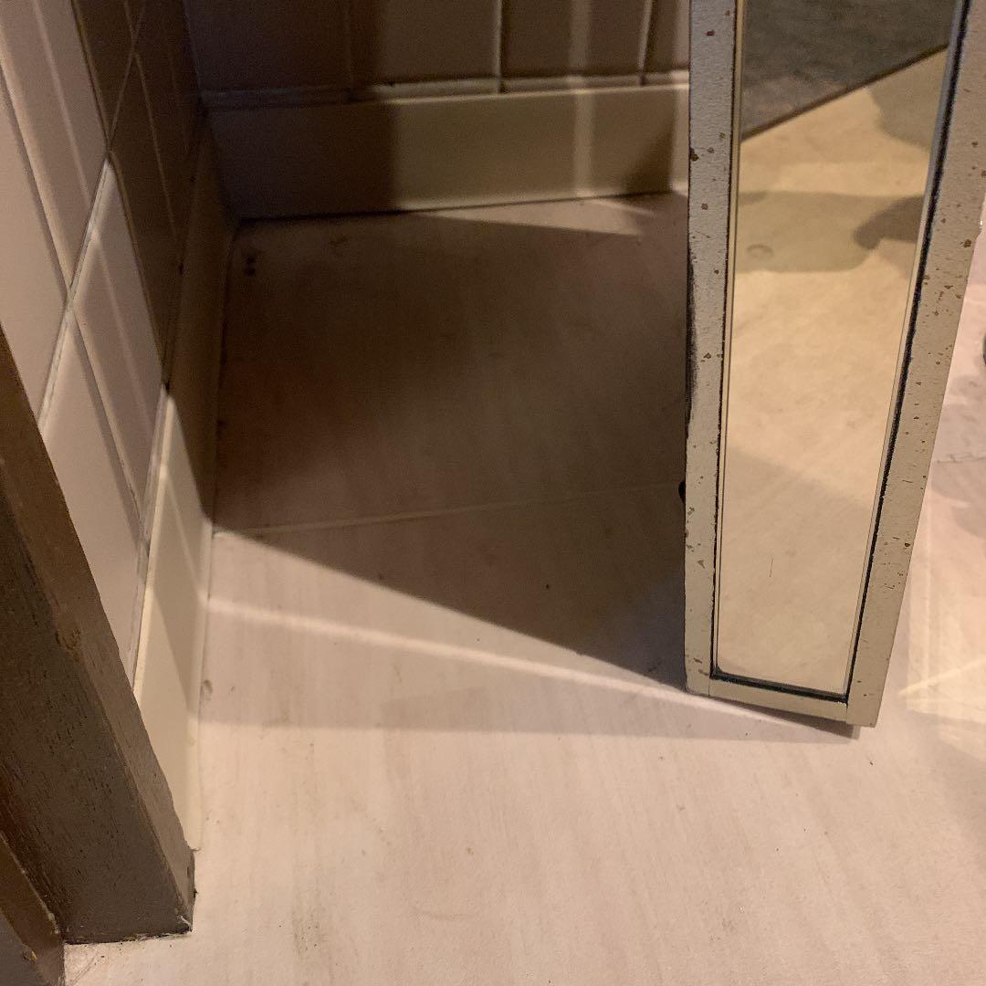 アンティーク風の変わった鏡＊シャビー＊シルバー