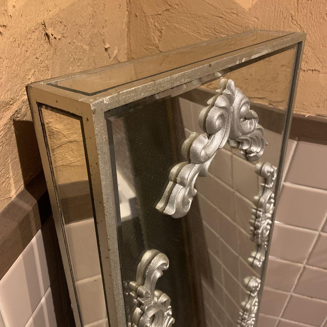 アンティーク風の変わった鏡＊シャビー＊シルバー