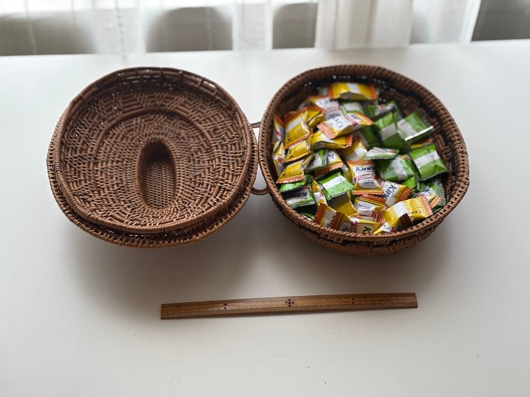 天然素材　アタ雑貨　蓋付き楕円小物入れ