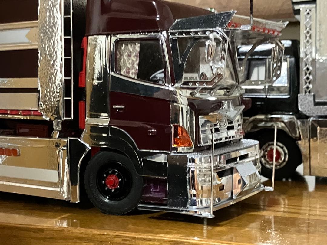 プロフィア、デカ箱ダンプ、デコトラ、完成品1／32