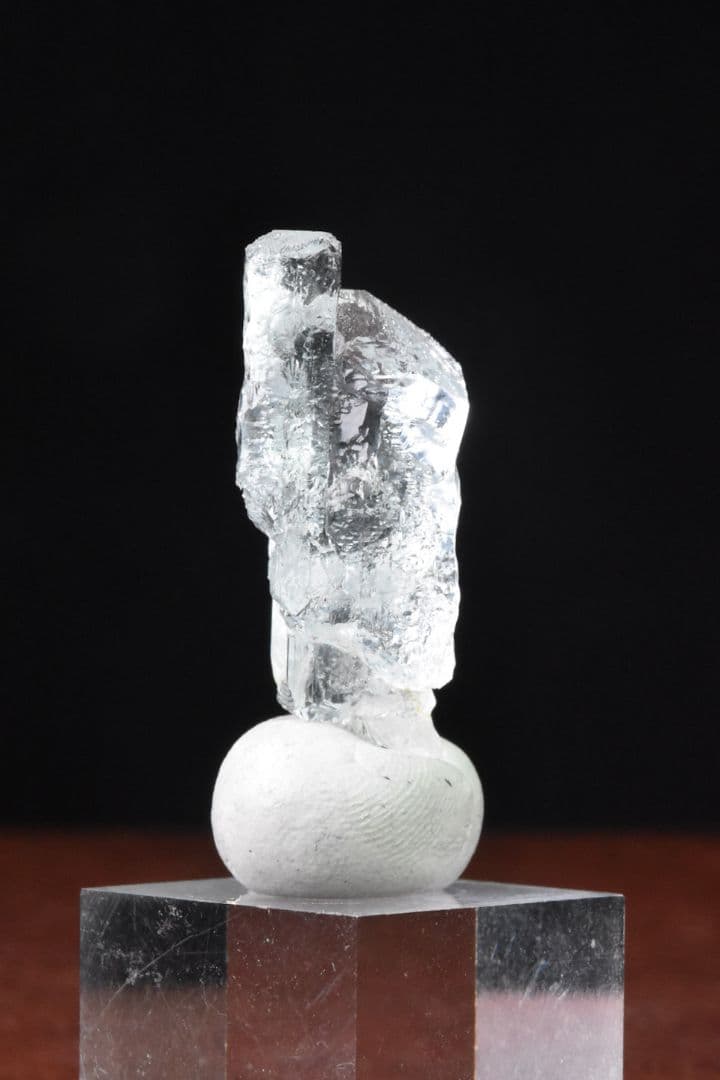 パキスタン ナガール産 エッチングアクアマリン