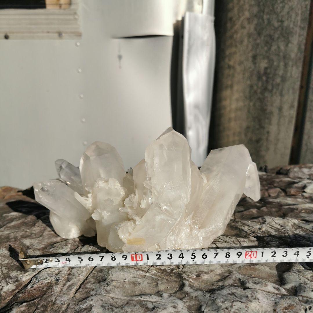 水晶クラスター　2.8キロ　鑑賞石　石　置物　オブジェ　インテリア