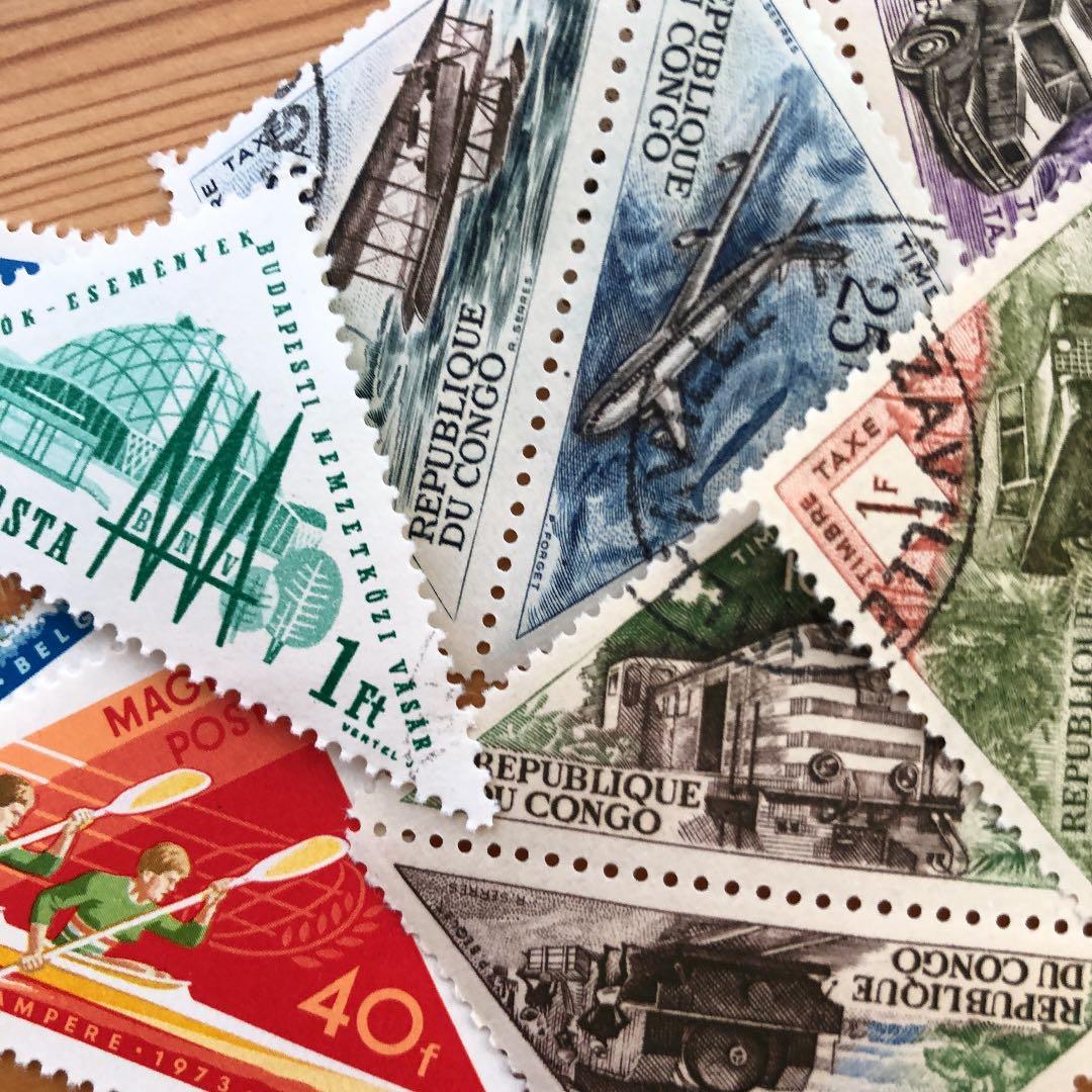 おしゃれな外国切手 三角切手 30枚 海外切手 ヴィンテージ 紙もの 古