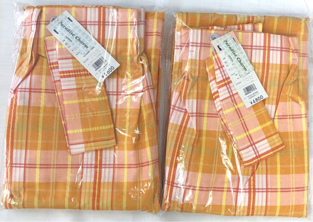 日本製　仕立て上がりカーテン　既製カーテン　オレンジ色　チェック柄　ポップ