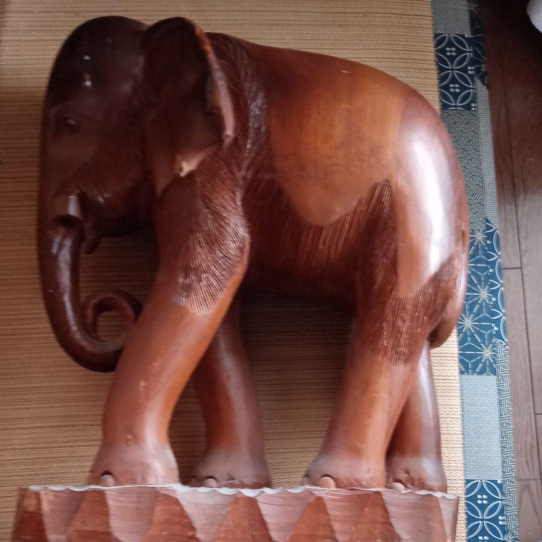 像の彫刻(木製)