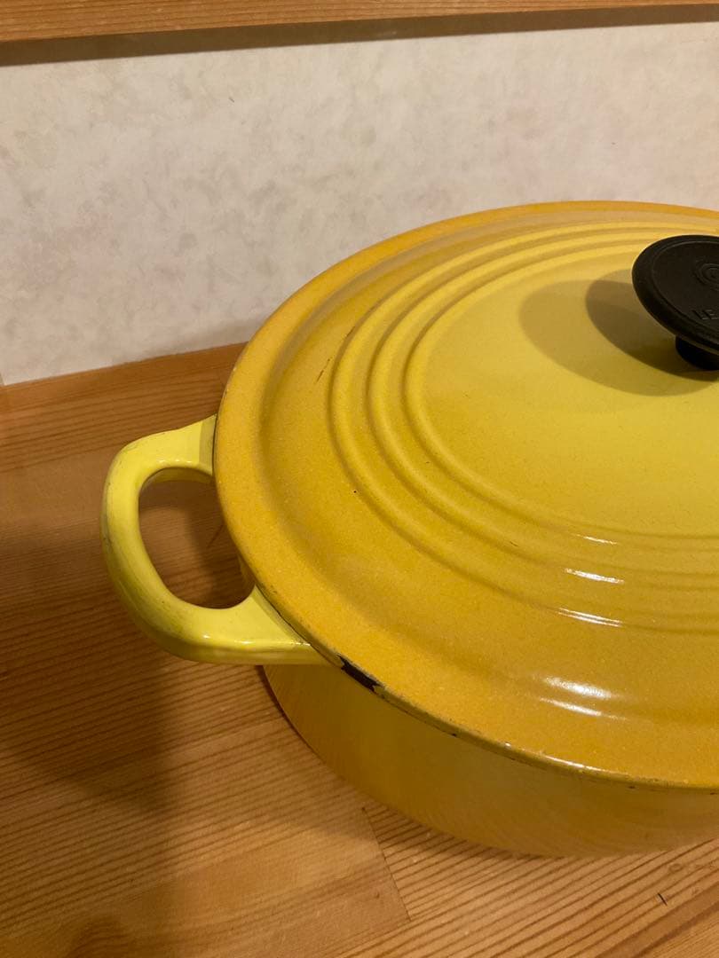 LE CREUSET ル・クルーゼ　両手鍋 イエロー
