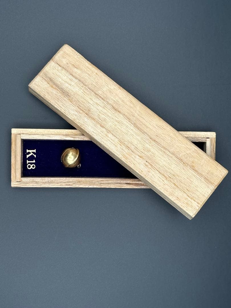 K18 金鈴 0.9ｇ 桐箱付き