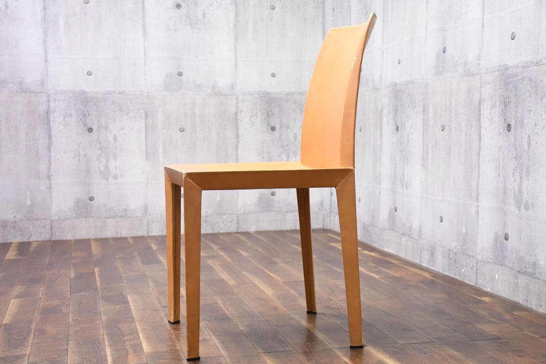 EEK127 ポルトローナフラウ ローラ ダイニングチェア レザー/総本革張り