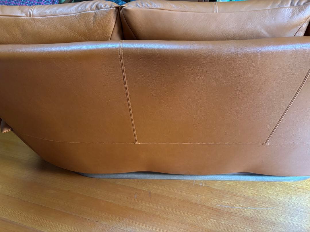 カリモク家具３人掛けソファー本革