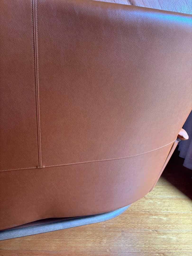 カリモク家具３人掛けソファー本革