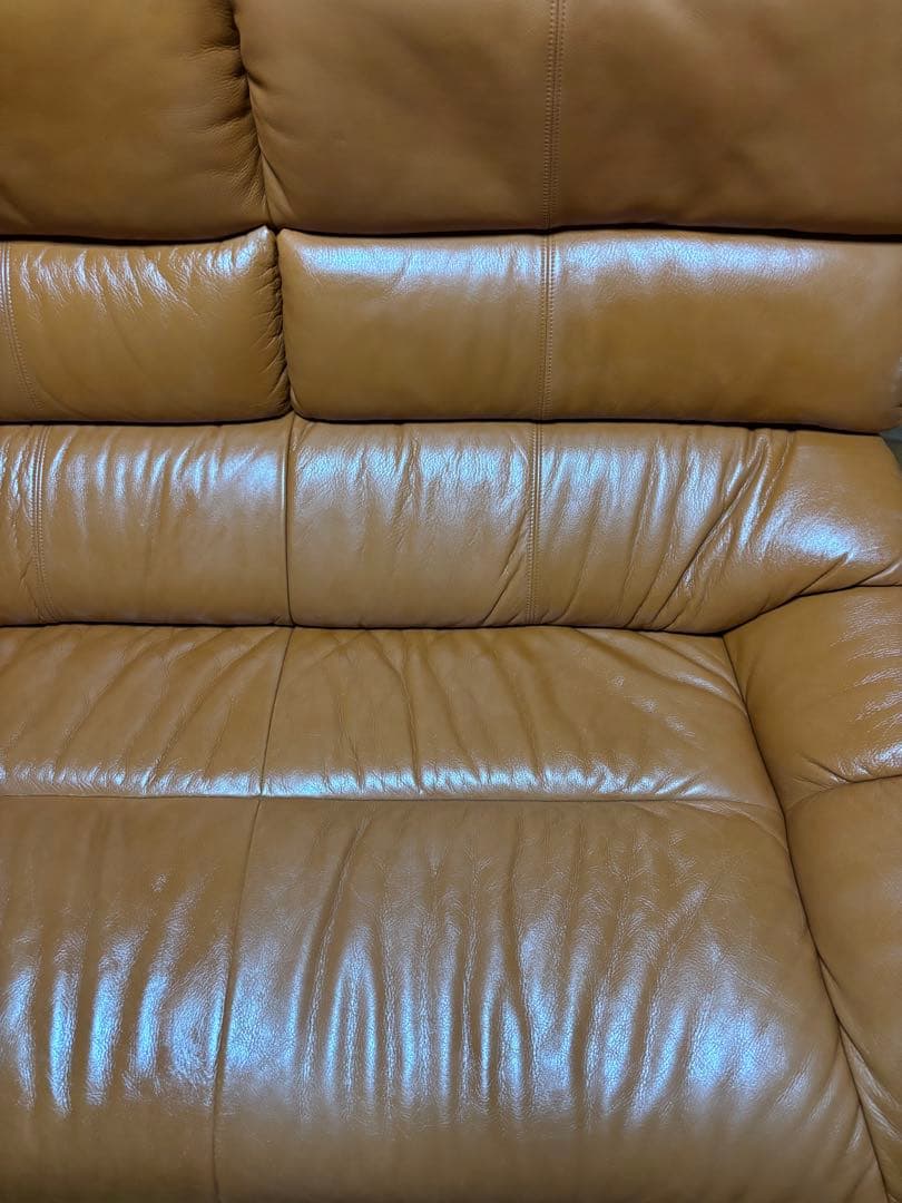 カリモク家具３人掛けソファー本革