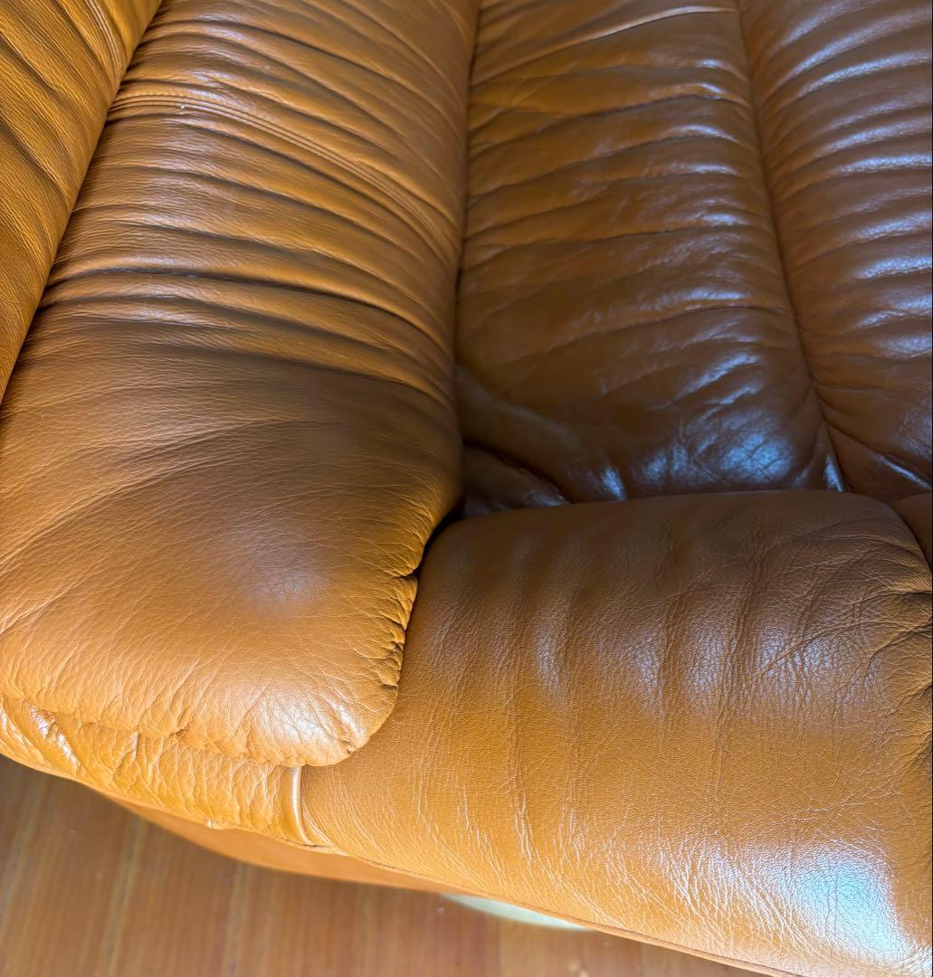 カリモク家具３人掛けソファー本革