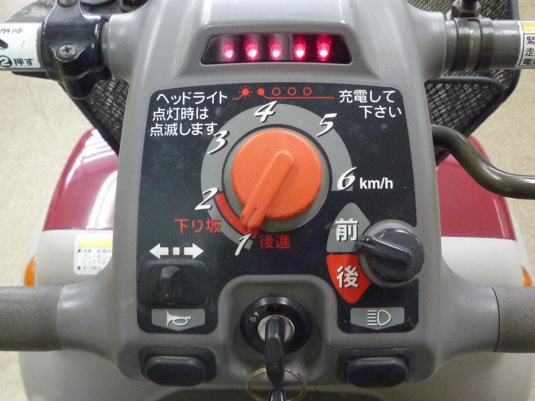 激安★ほぼ全国送込モンパル ML100 電動四車いす シニアカー動作良好 愛媛県