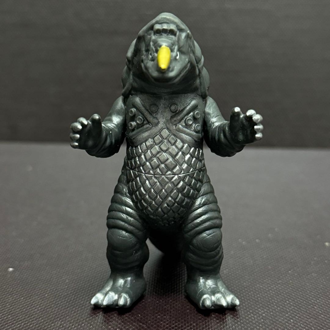 ウルトラ怪獣シリーズ ウルトラ怪獣 ザラガスソフビ - メルカリ