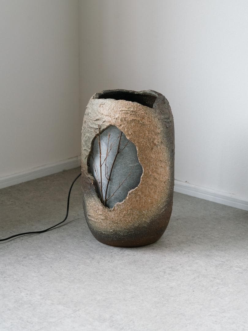 和モダン 信楽焼 つくばい照明 灯り オブジェ 陶器　ライト 什器