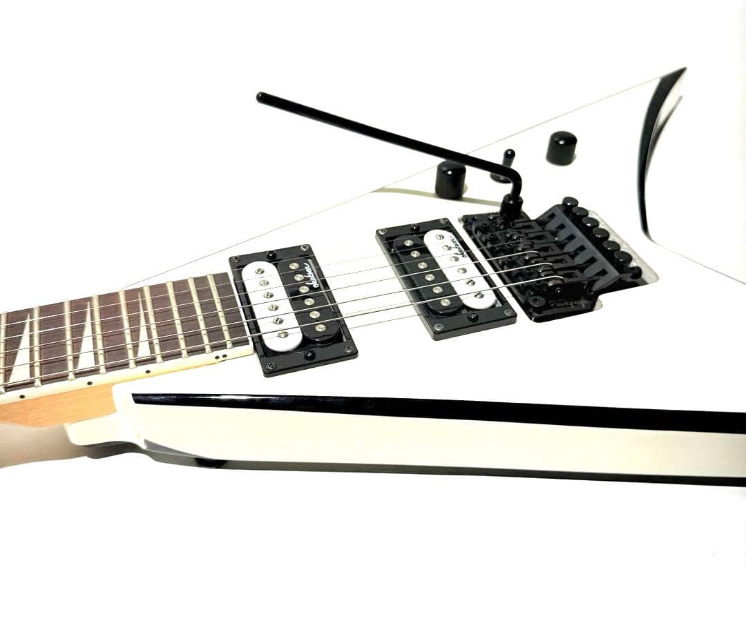 【美品】Jackson KING V VS32 White with Black