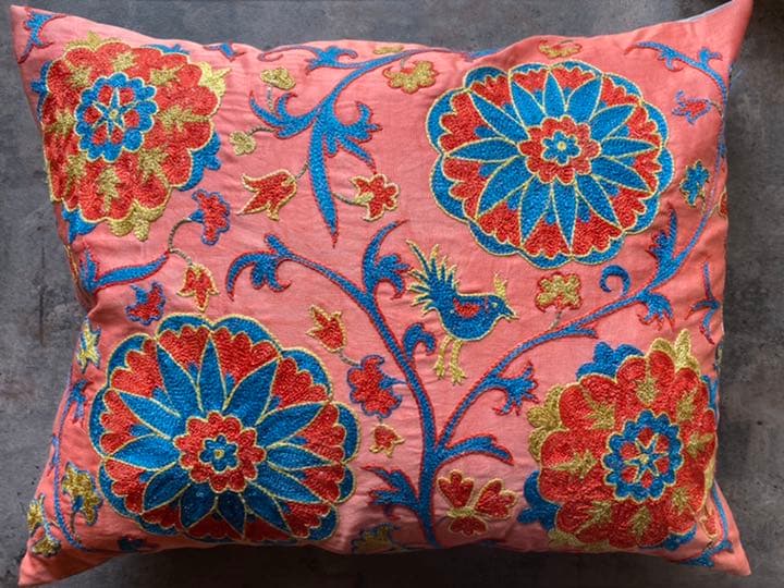ウズベキスタン製 シルク スザニ刺繍 クッションカバー 60×49 SZN719