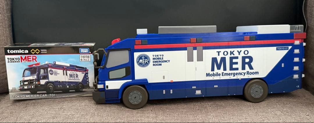 TOKYOMER ERカー型ポップコーンBOX 【トミカ付き】 - メルカリ