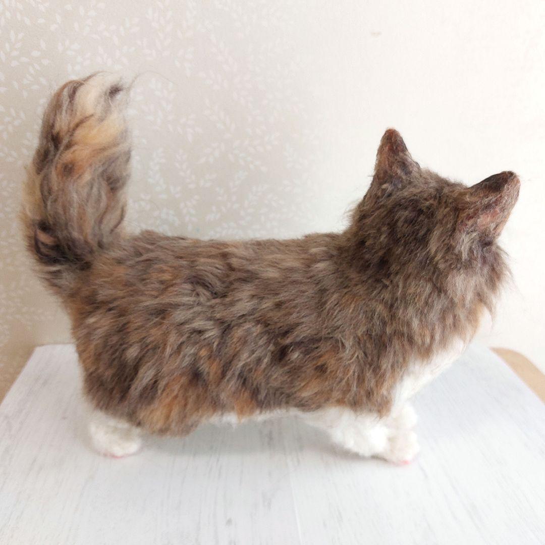 羊毛フェルト　ネコ(ノルウェージャンフォレストキャット)