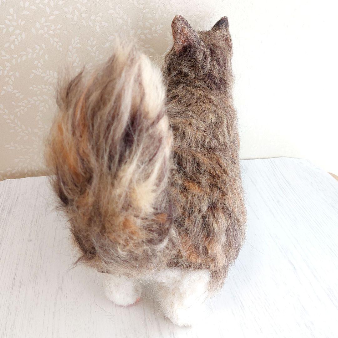 羊毛フェルト　ネコ(ノルウェージャンフォレストキャット)