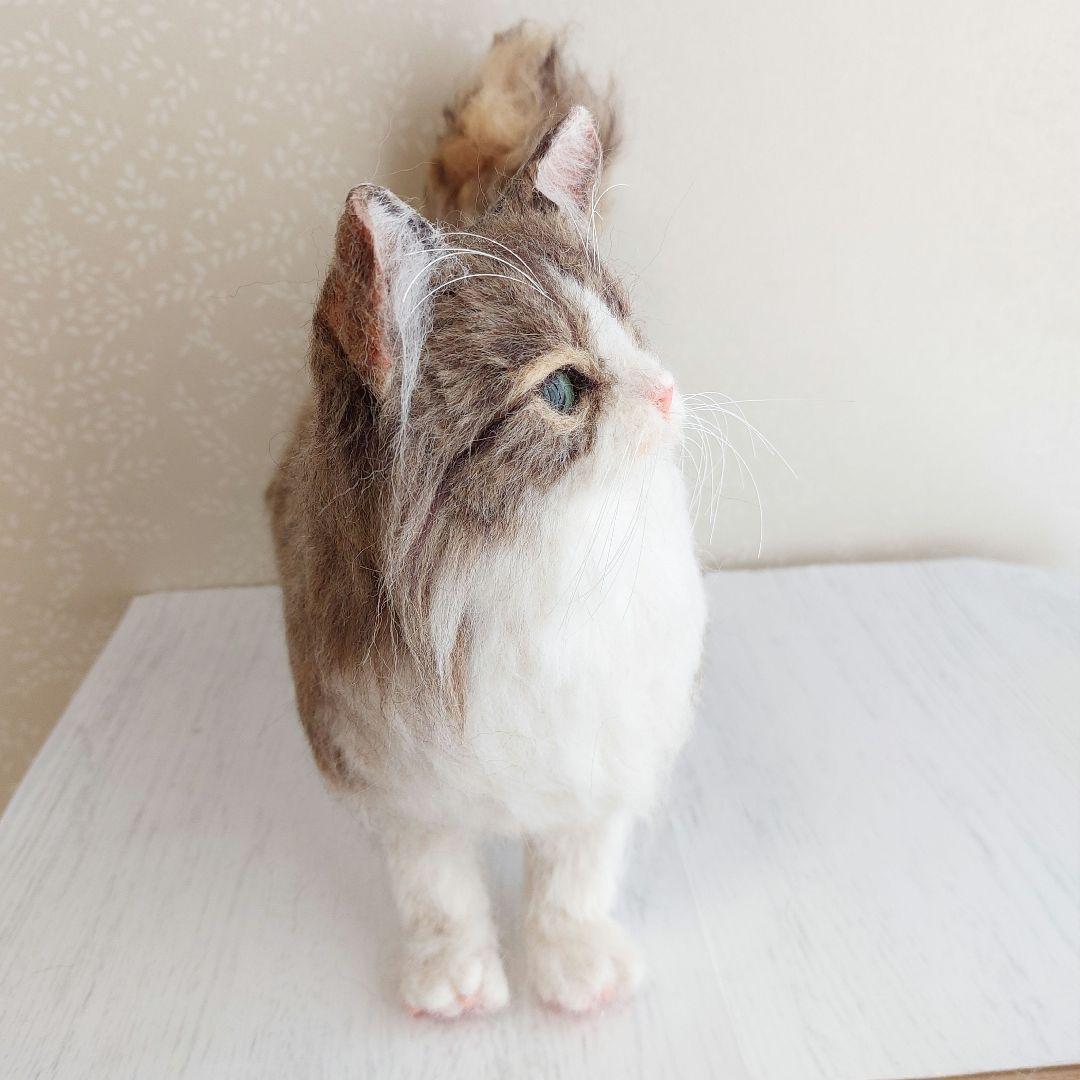 羊毛フェルト　ネコ(ノルウェージャンフォレストキャット)