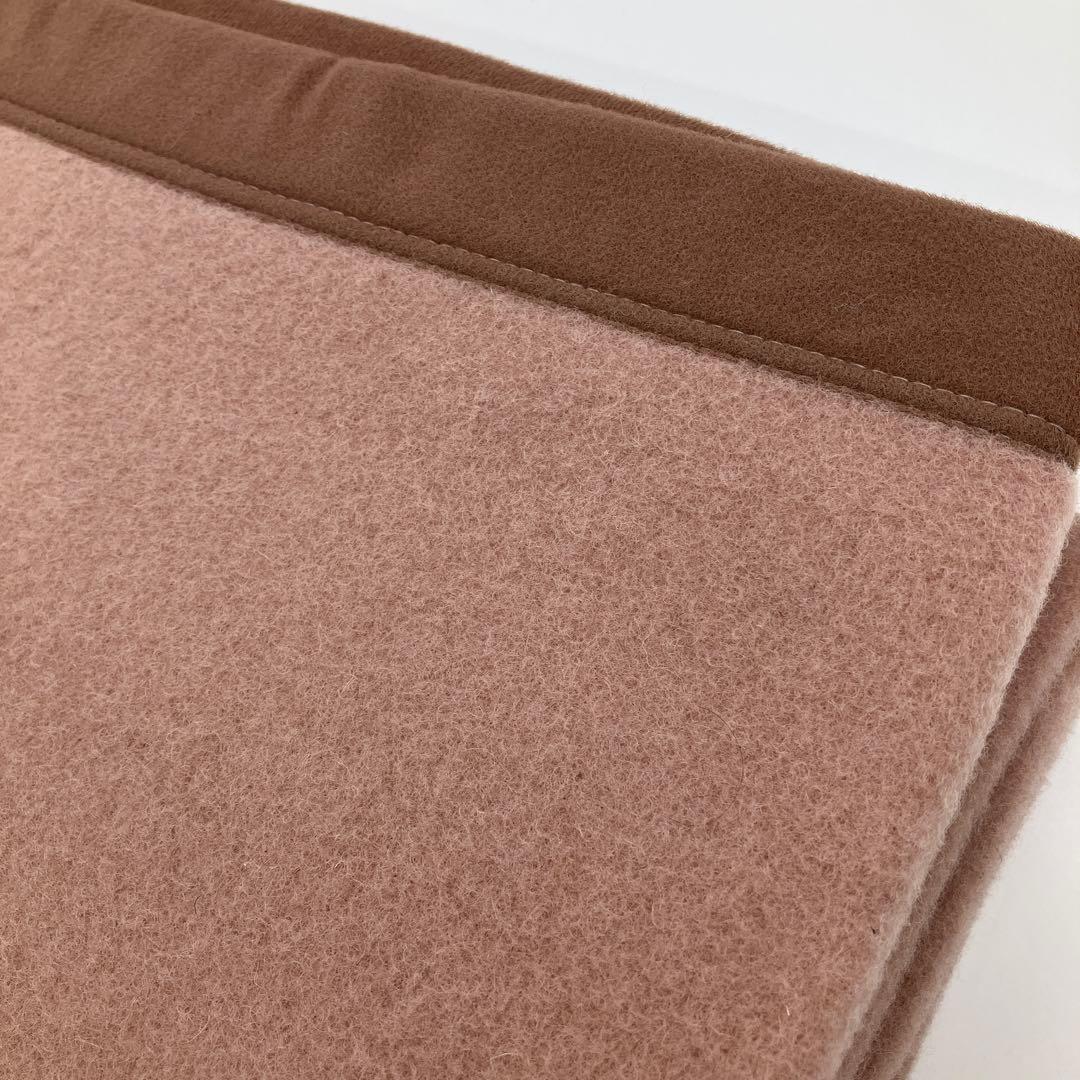 イヴ・サンローラン　毛布