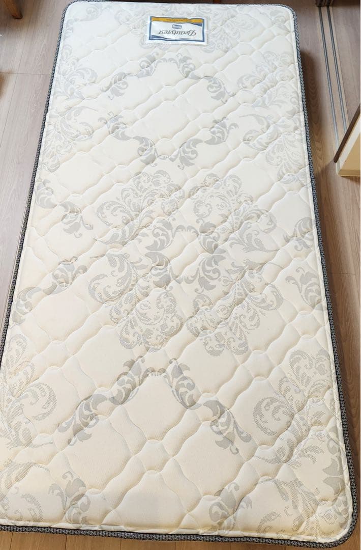 [ぱ~子] ゴールデンバリューR シングルマットレス