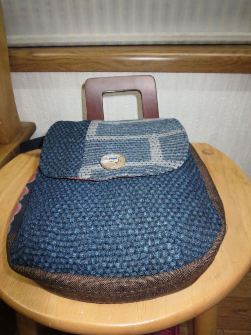 頭巾入りポシェット