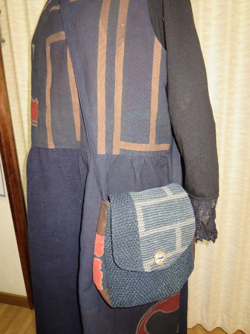 頭巾入りポシェット