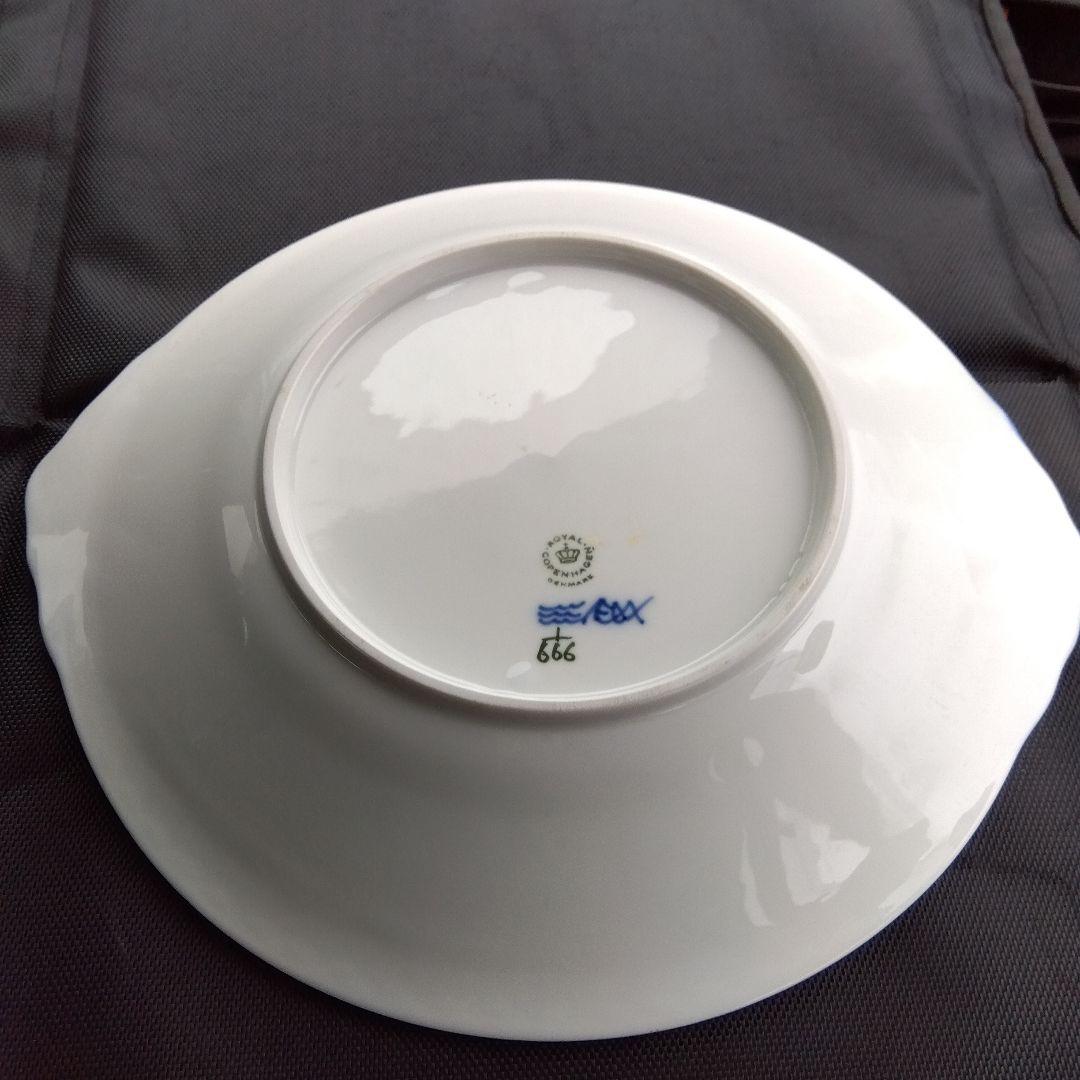 ロイヤルコペンハーゲン B＆Bプレート 大皿 ブルーフルーテッド　ハーフレース