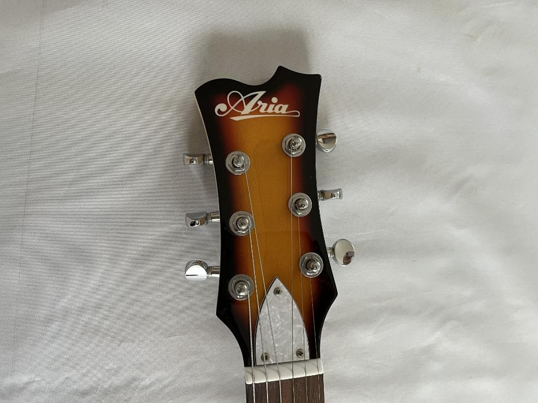 エレキギター Aria DM-1 サンバースト系 ソフトケース付