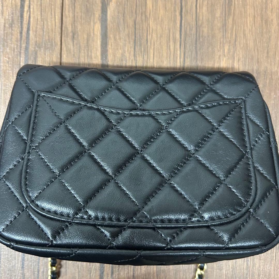 シャネルVIPレザー ショルダーバッグノベルティバック