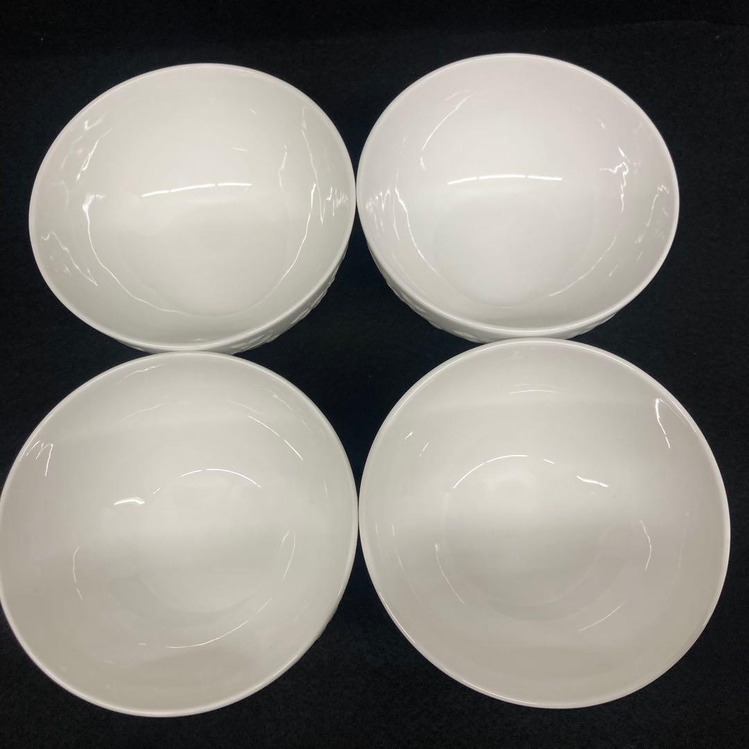  ワイルドストロベリーホワイト 14.5cm ボウル4個セット⭐︎