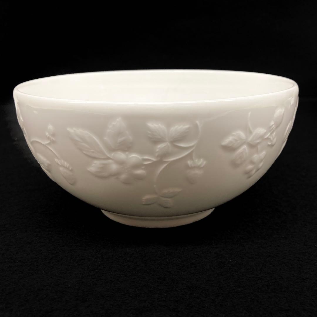  ワイルドストロベリーホワイト 14.5cm ボウル4個セット⭐︎