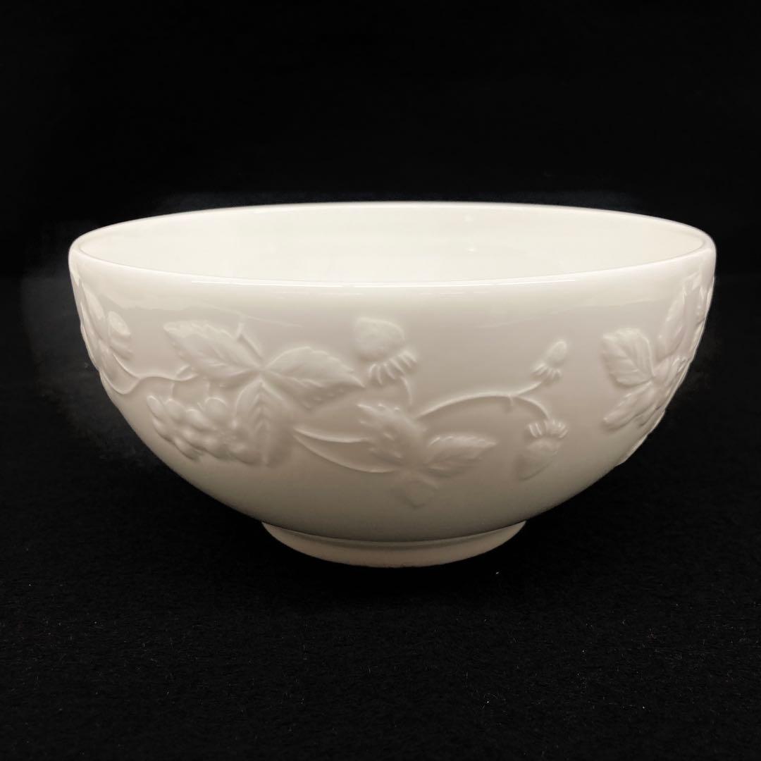  ワイルドストロベリーホワイト 14.5cm ボウル4個セット⭐︎