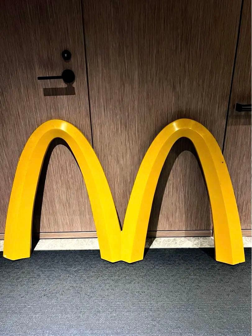 マクドナルド Mロゴ ゴールデンアーチ 看板 ヴィンテージ - メルカリ