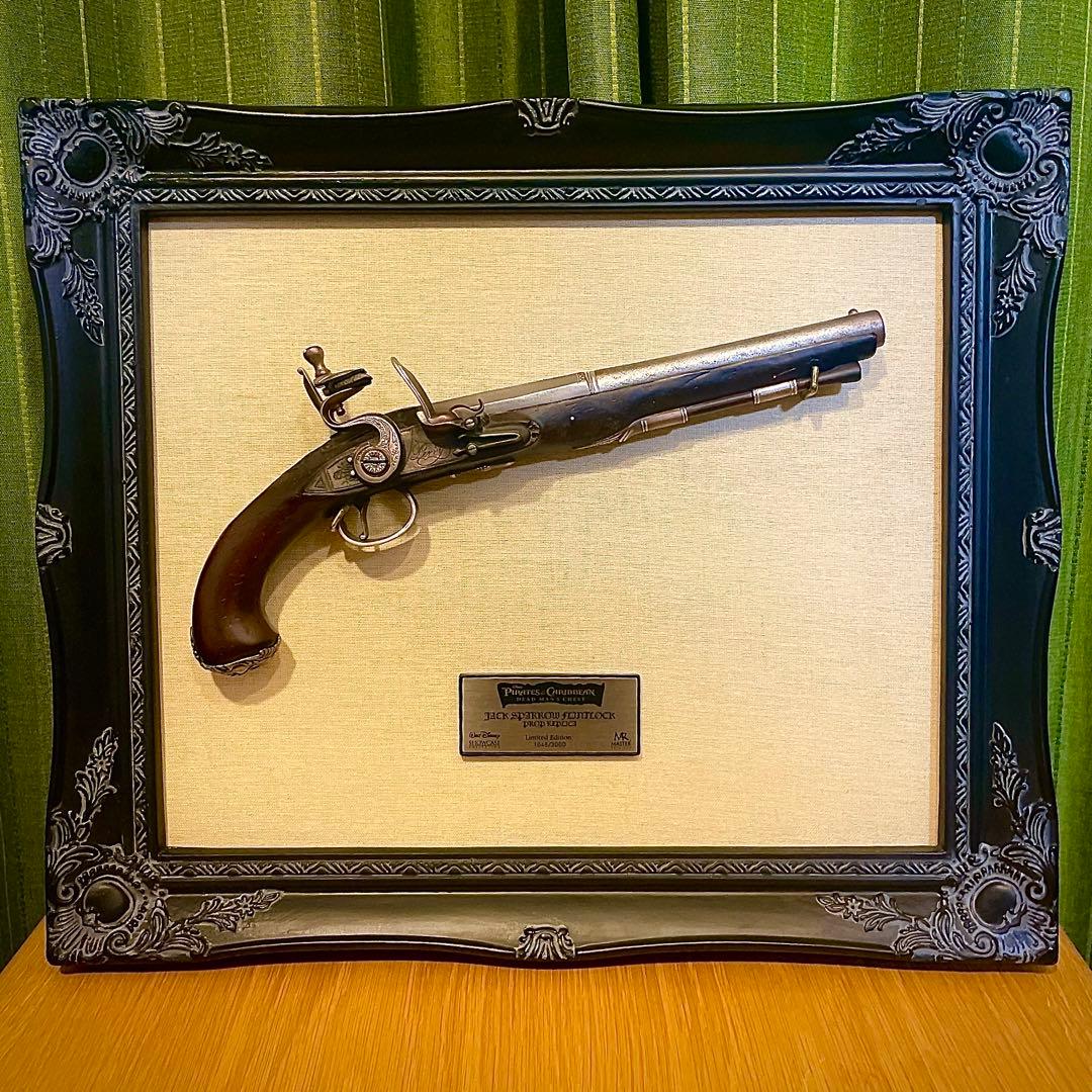 激レア】パイレーツ オブ カリビアン フリントロック式ピストル 額付