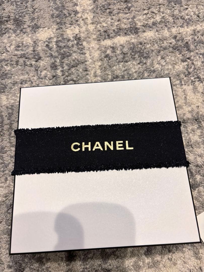 【完売品】シャネル ホリデー限定セット2025リップ アンド ネイルケアセット