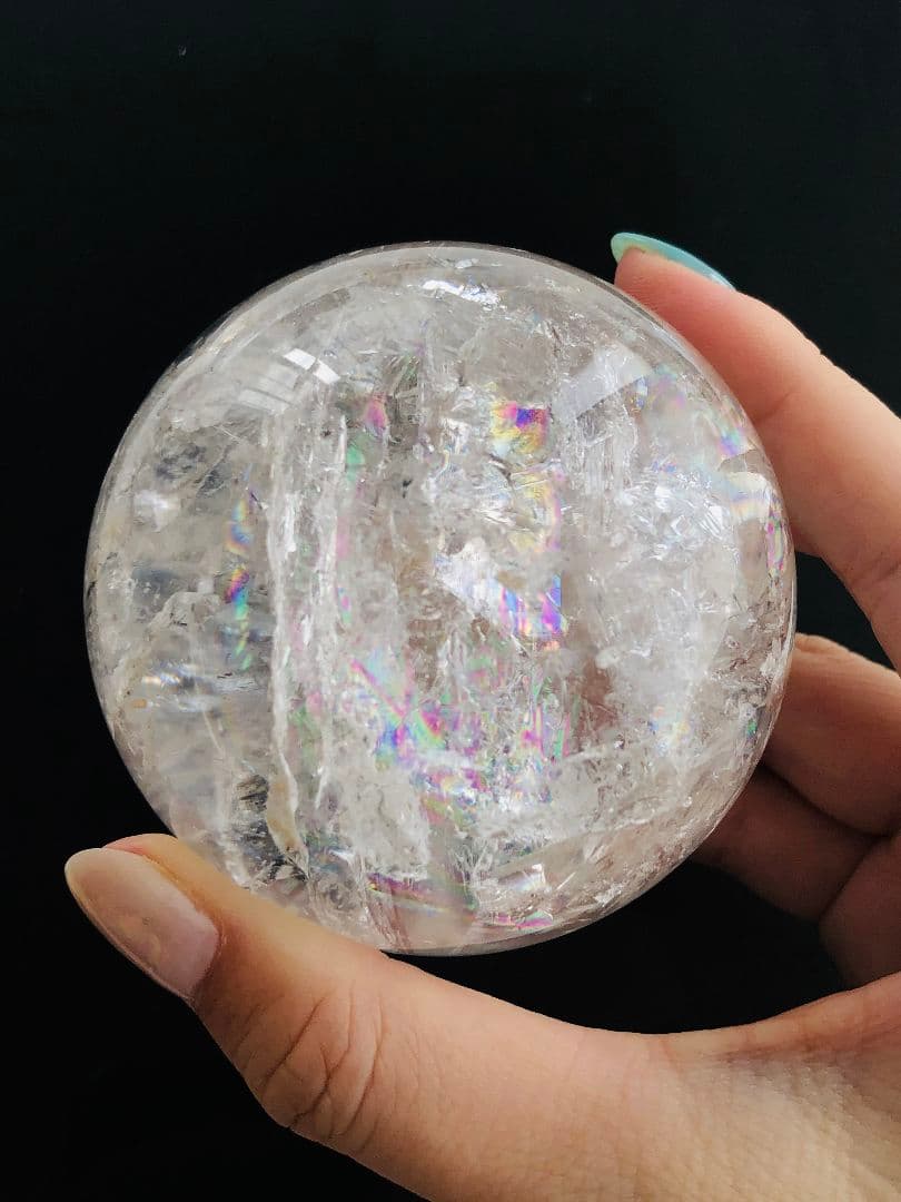 72mm！！幸せを呼ぶ♡虹入り水晶丸玉